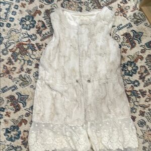 Elegant White Tunic Vest
